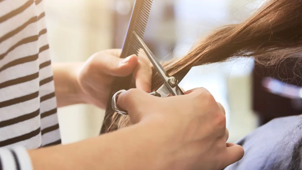 قصة شعر فكتوريا وسط