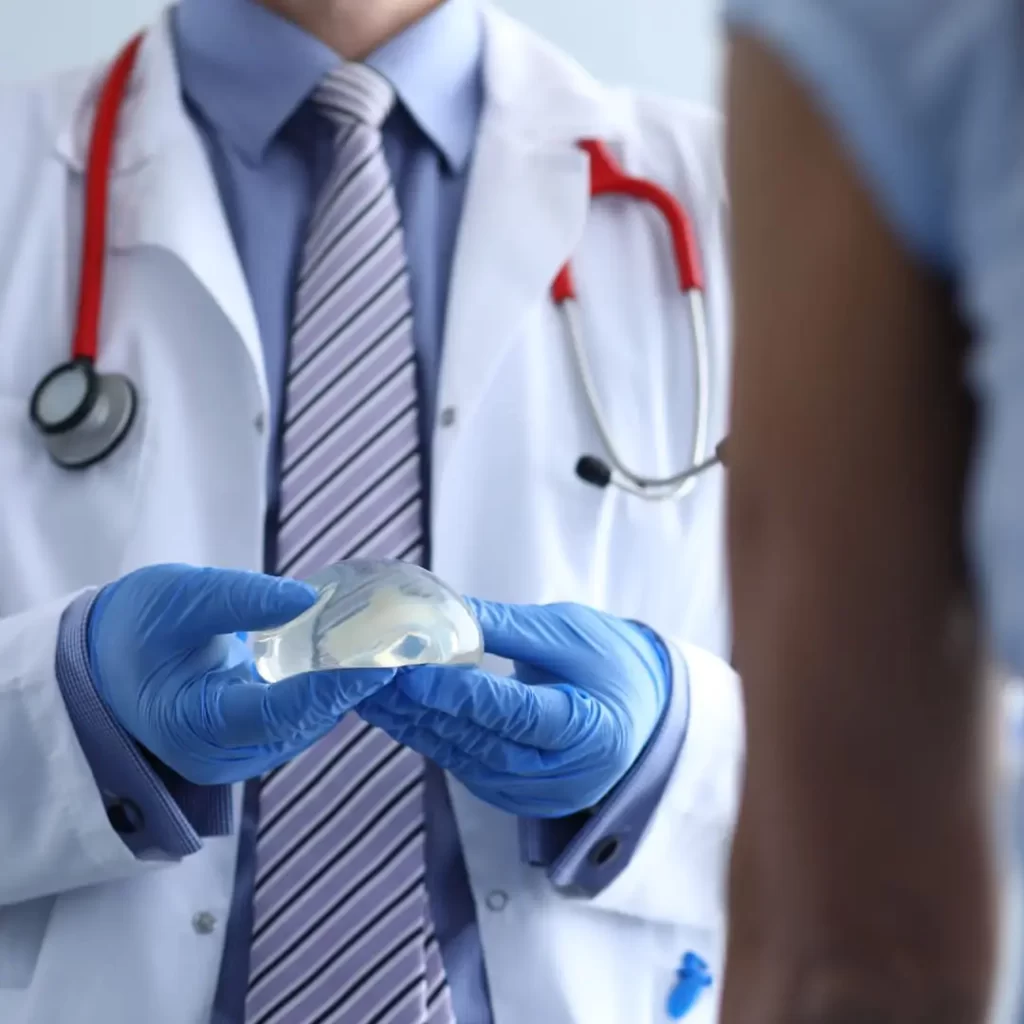 اسئلة واجابات عن عمليات تكبير الثدي