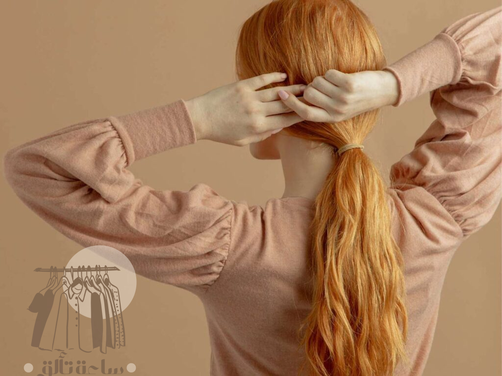 تسريحة شعر مرفوع ذيل حصان