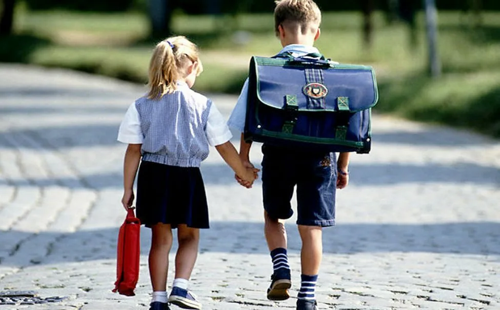 كيف تجعلي أبنائك يحبون يونيفورم المدرسة؟