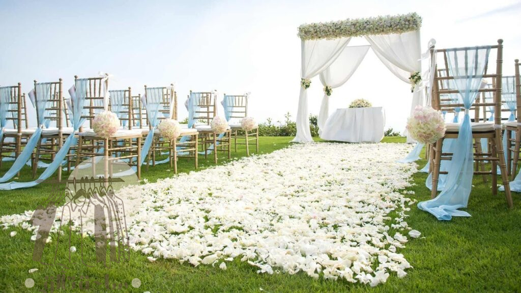 لحفلات الزفاف في الحدائق المفتوحة.. ٩ فساتين يمكنك التألق بها في الحفل القادم